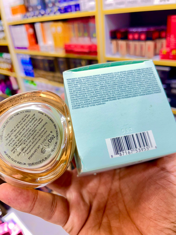 کرم مرطوب کننده و جوانساز وضد لک استی لودر (استی لادر)ESTEE LAUDER